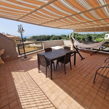 Terrazza A Nettuno E Chiesa Giubilare Santa Maria Goretti Exterior foto
