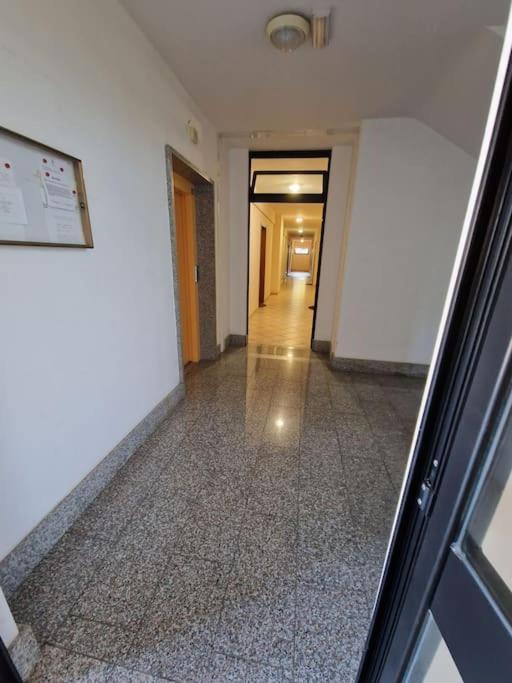 Terrazza A Nettuno E Chiesa Giubilare Santa Maria Goretti Exterior foto