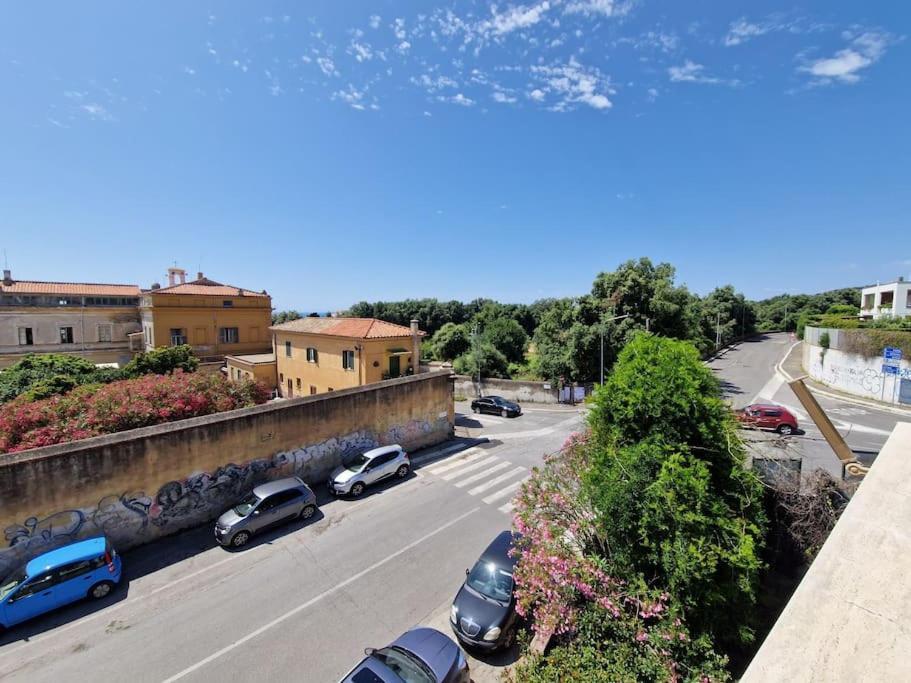 Terrazza A Nettuno E Chiesa Giubilare Santa Maria Goretti Exterior foto